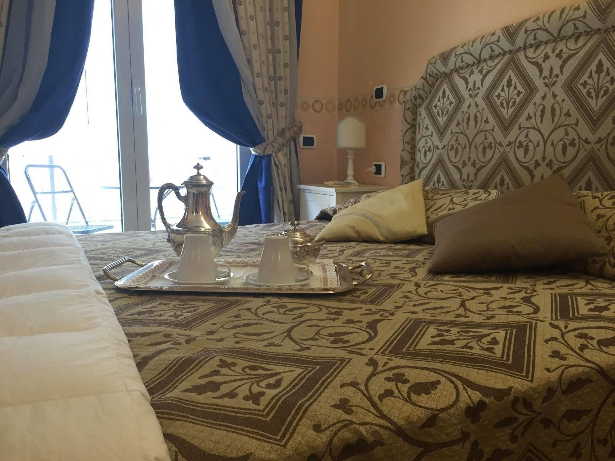 Il Colonnato Bed and Breakfast Rom Exteriör bild